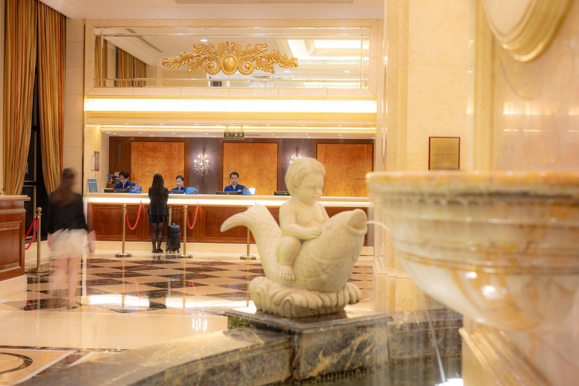 Grand Emperor Hotel Macau Exterior foto